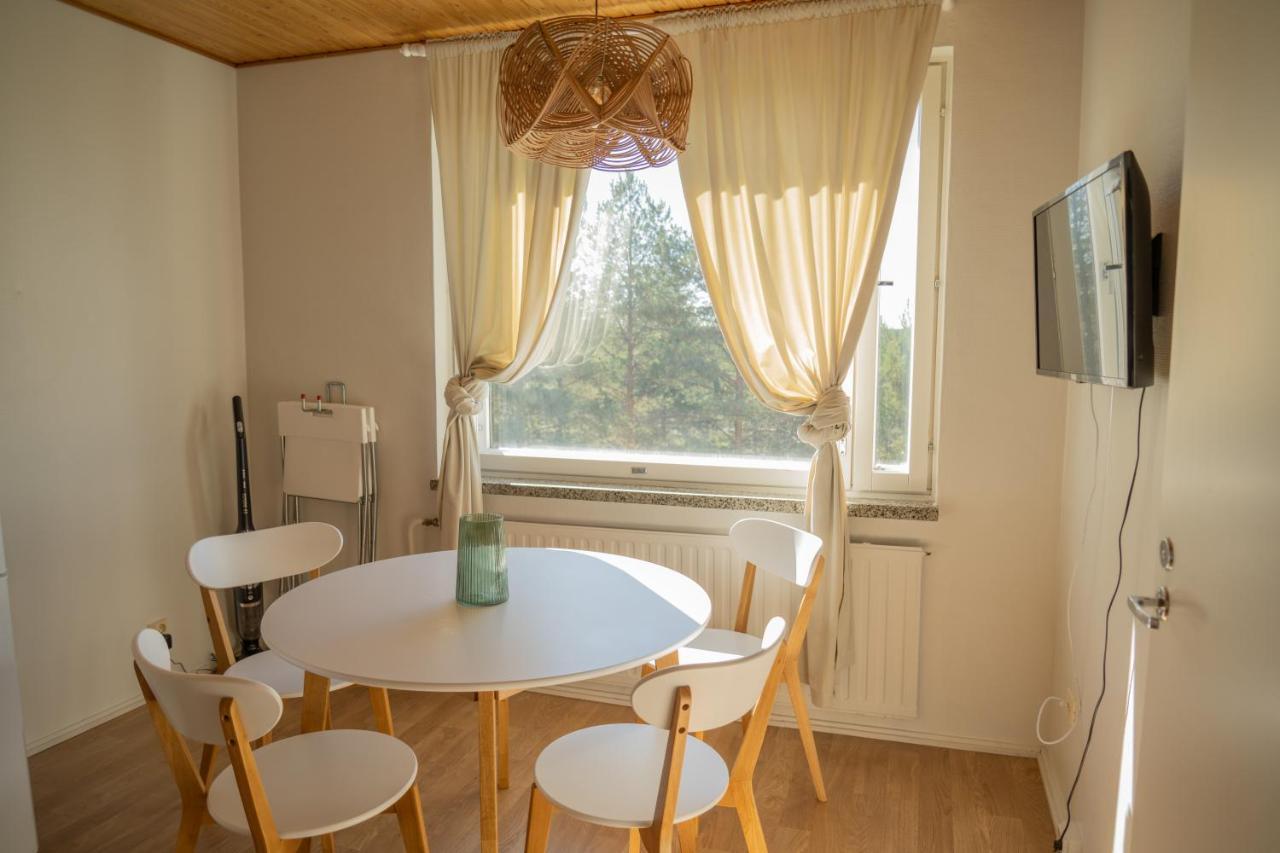 רובניימי Design Apartment With Lake View, Sauna, Fireplace מראה חיצוני תמונה