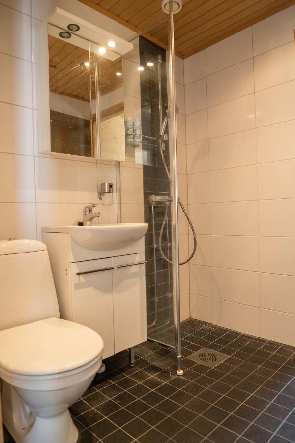 רובניימי Design Apartment With Lake View, Sauna, Fireplace מראה חיצוני תמונה